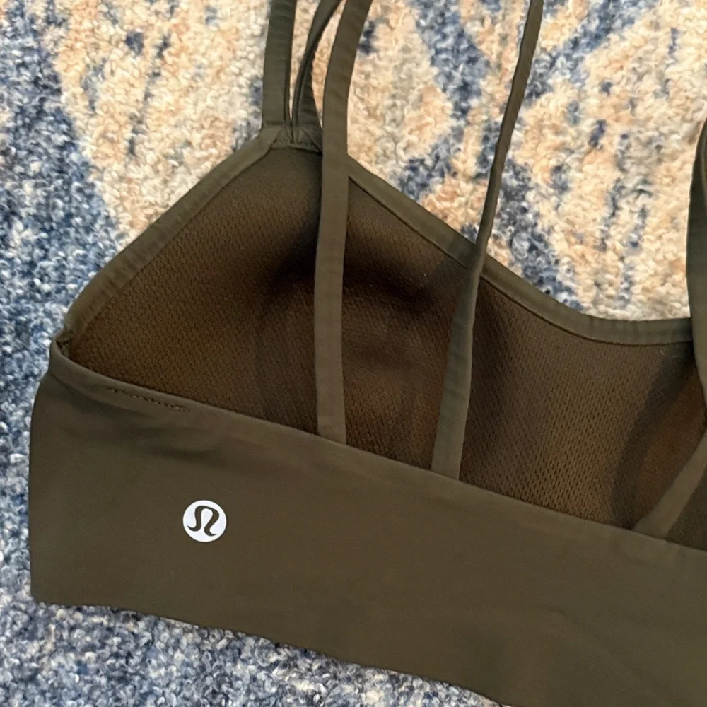 Lululemon Athletica Olive Sports Bra - Picture 2 of 4